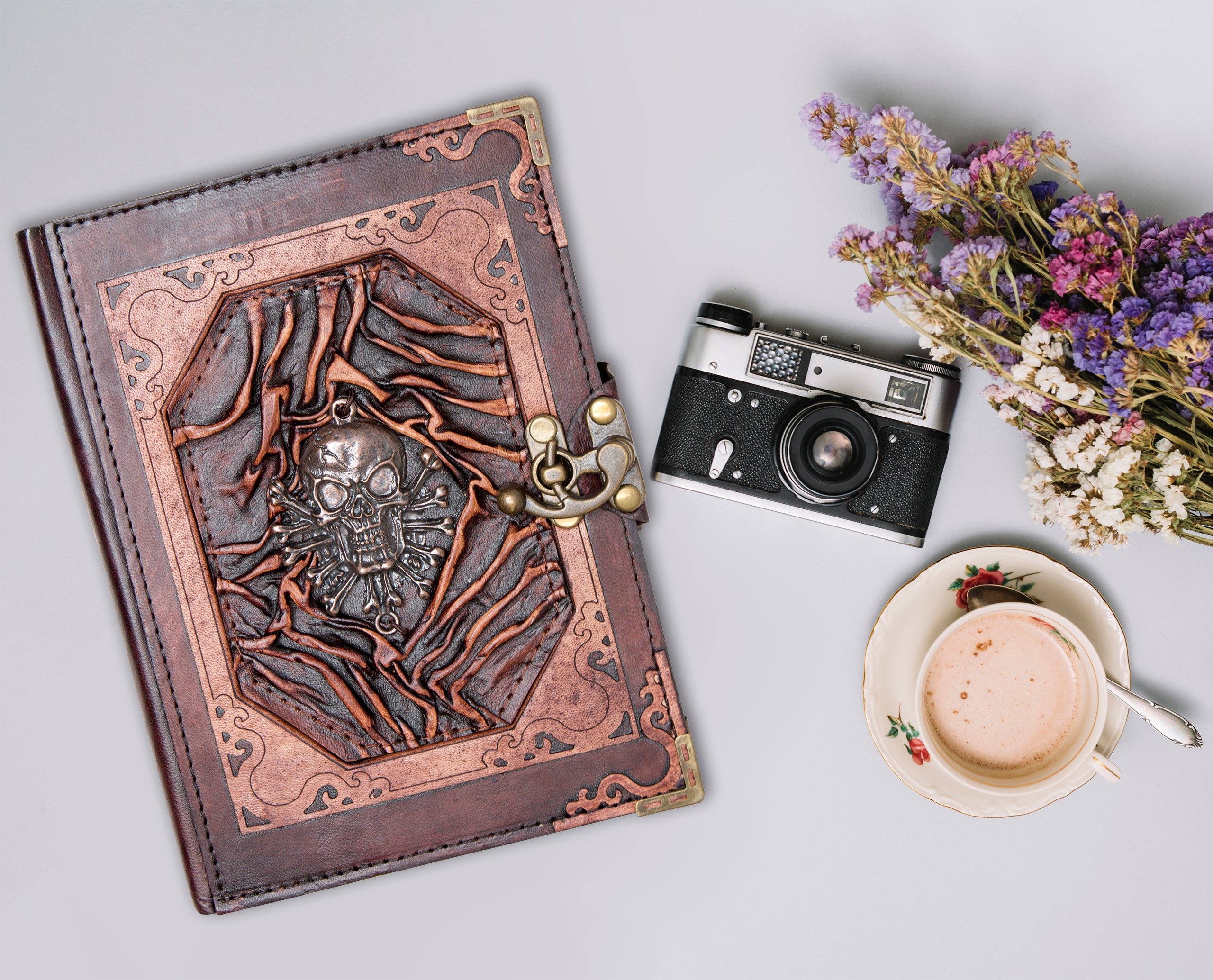 Refillable handmade vintage look Leather Brown skull Journal Notebook Diary Sketch Book /skull Journal/Christmas Birthday Unisex Gift / gift for any age